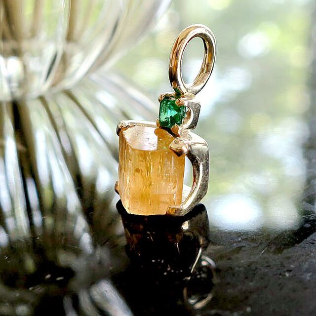 エメラルド × インペリアルトパーズ 原石 ペンダント sv925 一点物