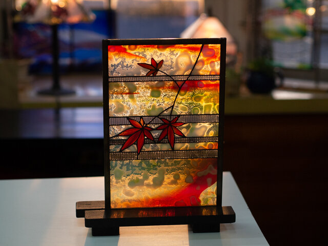 紅葉のパネル」ステンドグラス・もみじ | iichi 日々の暮らしを