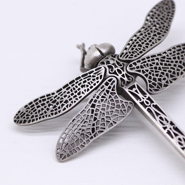 大ぶりトンボのシルバーブローチ/ペンダント兼用 | iichi 日々の暮らし