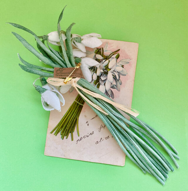 布花スノードロップのコサージュ L | iichi 日々の暮らしを心地よく