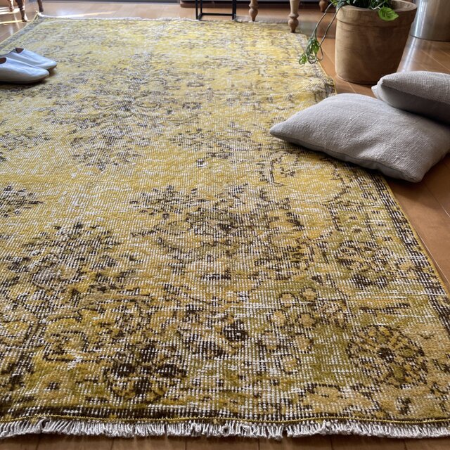 トルコヴィンテージラグ 120×205 レモンイエロー オーバーダイ