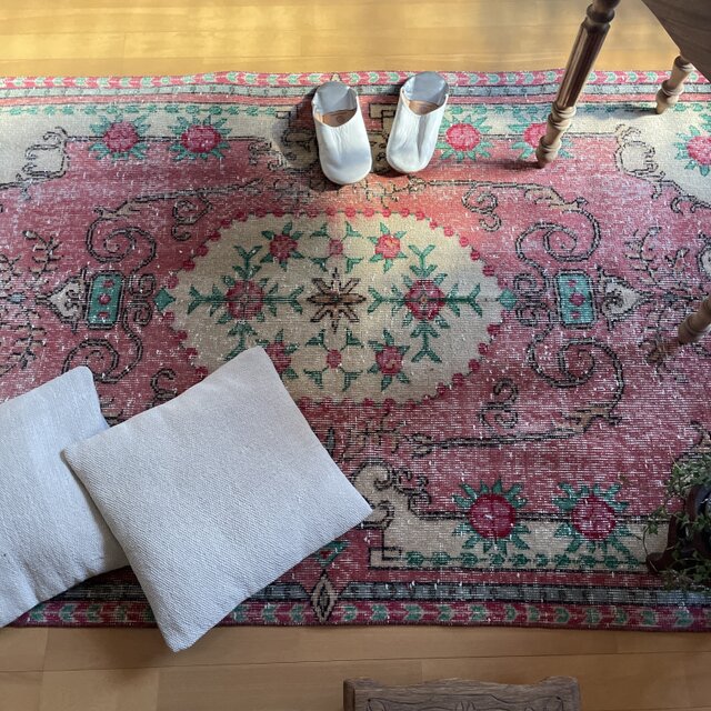 トルコヴィンテージラグ モーブピンク 214 ×125 フラワー メダリオン