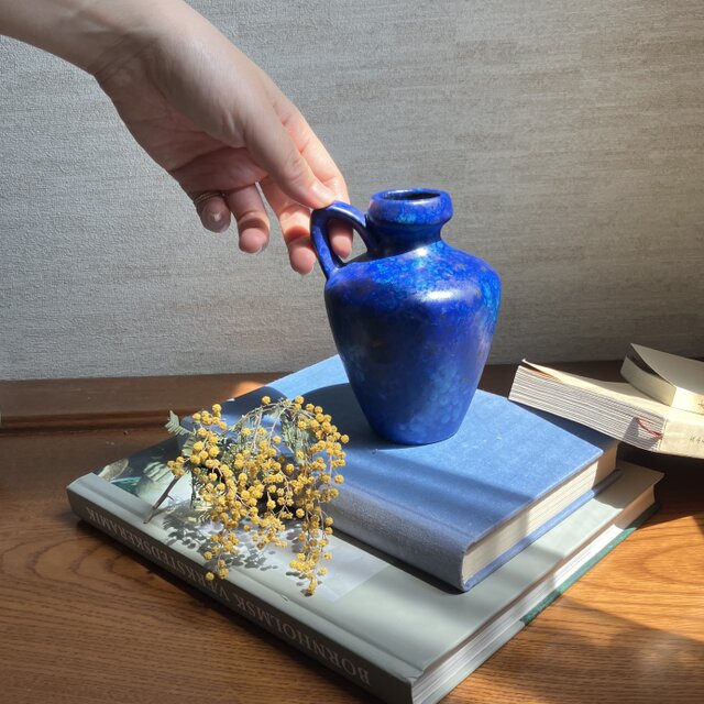 抽象画のような鮮やかなブルーのドイツ花瓶／Fat Lava／ファットラヴァ