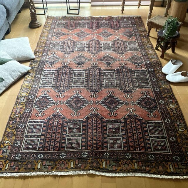 117.5×200 トライバルラグ くすみ赤茶夕焼け トルコヴィンテージラグ