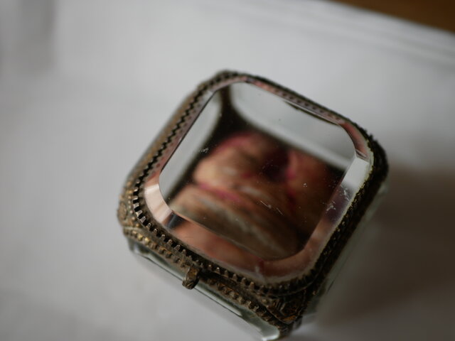 面取りガラスのジュエリーボックス フランスアンティーク アンティーク