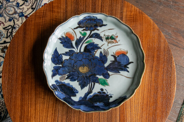 伊万里 七寸皿ハ客 亀山銘 伊万里 七寸皿ハ客 亀山銘 古伊万里赤絵花図