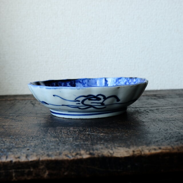 花と蝶々◇ベロ藍で素敵。伊万里 花蝶文印判膾皿 骨董・antiques 丁寧