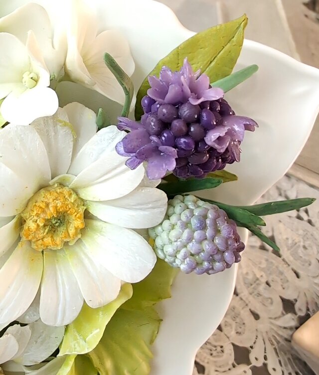 ☆クレイフラワー作品（爽やかな彩り♡）☆ | iichi 日々の暮らしを