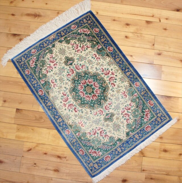 ペルシャ絨毯クム産シルク アハマディ工房 玄関マット 84x58㎝ ブルー