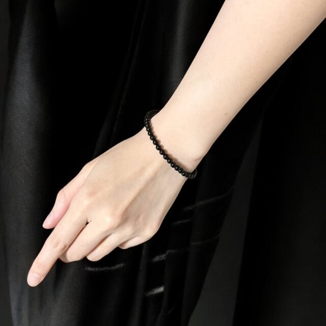 4mmブラックオニキスブレスレット シンプルな黒 K16GP PPA0038 | iichi