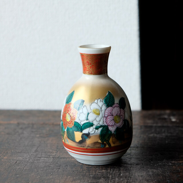 豪快な花の絵◇九谷焼 花文色絵青粒金彩徳利 酒器 丁寧な暮らしに