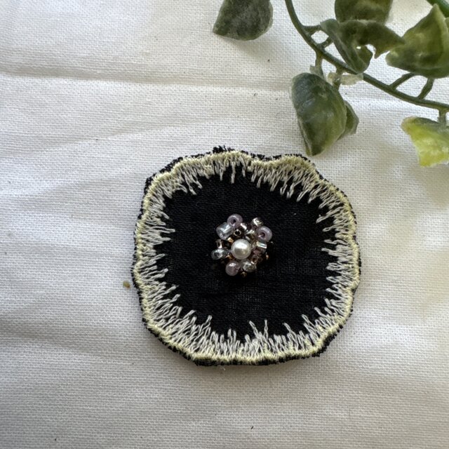 ＊ ＊☆ハンドメイドミナペルホネン⚮̈ jelly flower♡ビーズブローチ