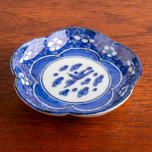 古伊万里 染付白抜き花鳥文輪花小皿 江戸後期 E1710B | iichi 日々の