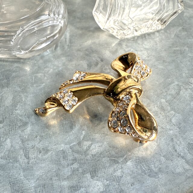 SCM44-【 MONET 】モネ・ヴィンテージブローチ 80s Golden Color