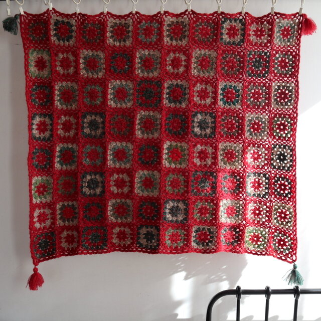 モチーフ繋ぎのブランケット(クリスマスカラー） | iichi 日々の暮らし