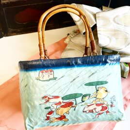 一閑張りバッグ “猫と金魚” | iichi 日々の暮らしを心地よくする