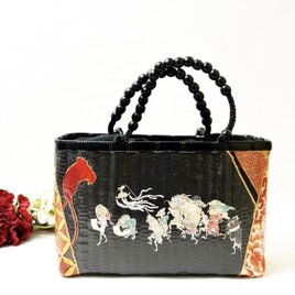 一閑張りバッグ “猫と金魚” | iichi 日々の暮らしを心地よくする