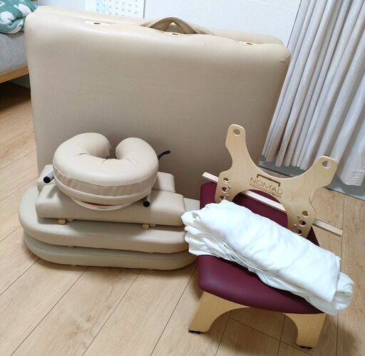 8月2日処分※ NOMAD社製 エクスプレッソマッサージベッド 8月2日処分