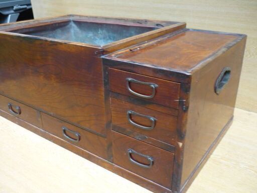 小売 長火鉢（関東火鉢）・ケヤキ材