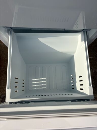 受渡者決定】2025年製 ノンフロン冷凍冷蔵庫 YRZ-F15MW 159L YAMADA