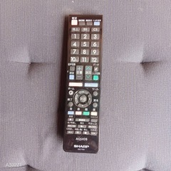 F☆N011 送料無料 モデルルーム展示品SHARP液晶テレビ40インチ (白家電