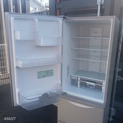 C058 送料設置無料日立人気モデル自動製氷機能付き大型冷蔵庫315L (新