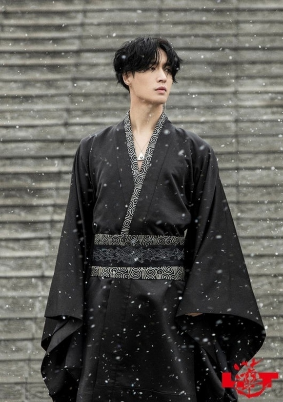 EXO レイ、ソロアルバム「蓮（LIT）」が大ヒット中…予約販売スタート