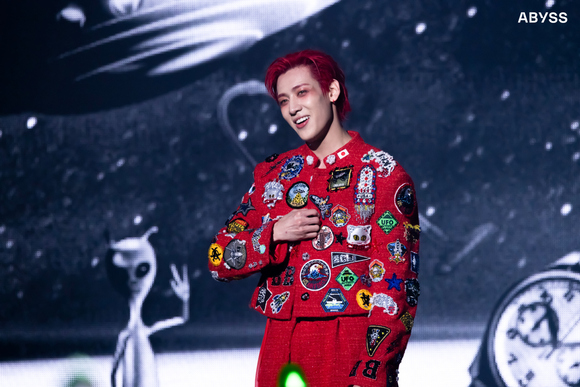 GOT7 ベンベン、5年ぶりの来日公演でファンを魅了！思いが溢れ涙ぐむ