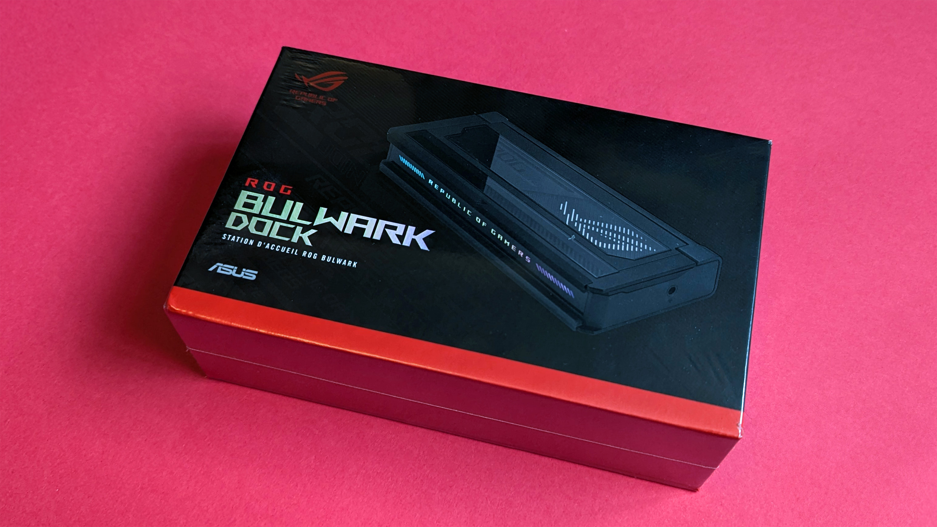 ASUS ROG Bulwark Dock DG300 review: Too expensive to compete