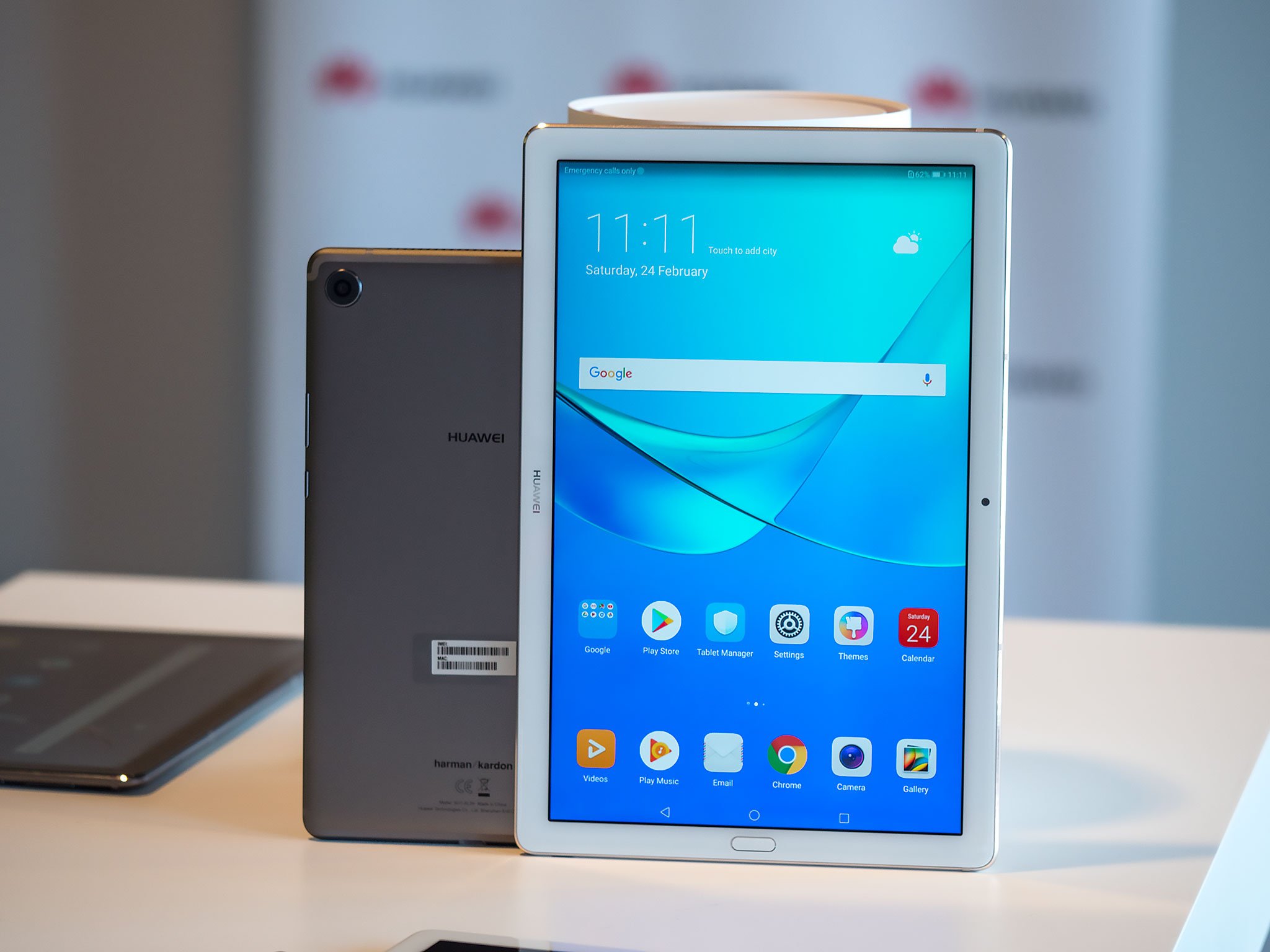 Huawei's MediaPad M5 has upgraded hardware and Oreo out of the box