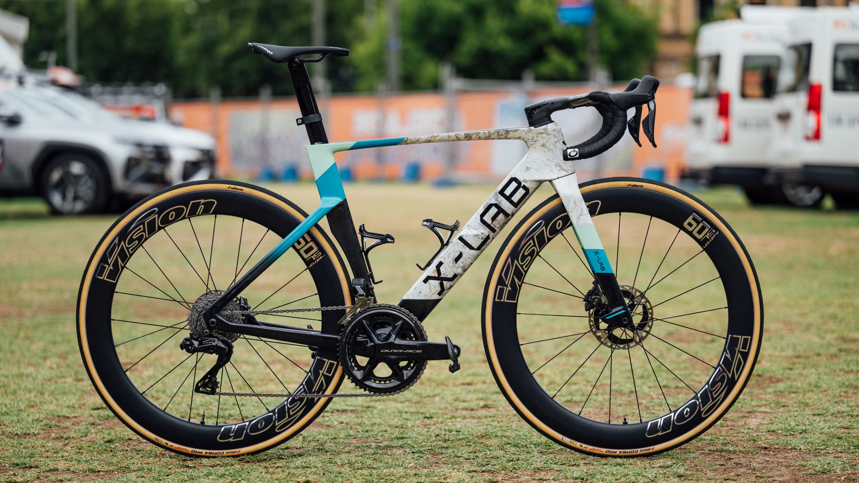 The peloton's newest bike: The Chinese X-Lab AD9 ridden by XDS