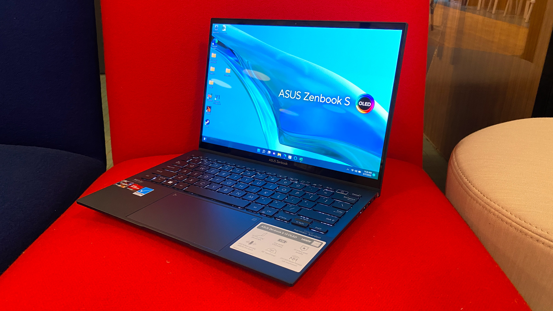 Asus Zenbook S 13 OLED Review: Ryzen 6800U Goes Thin | Tom's Hardware