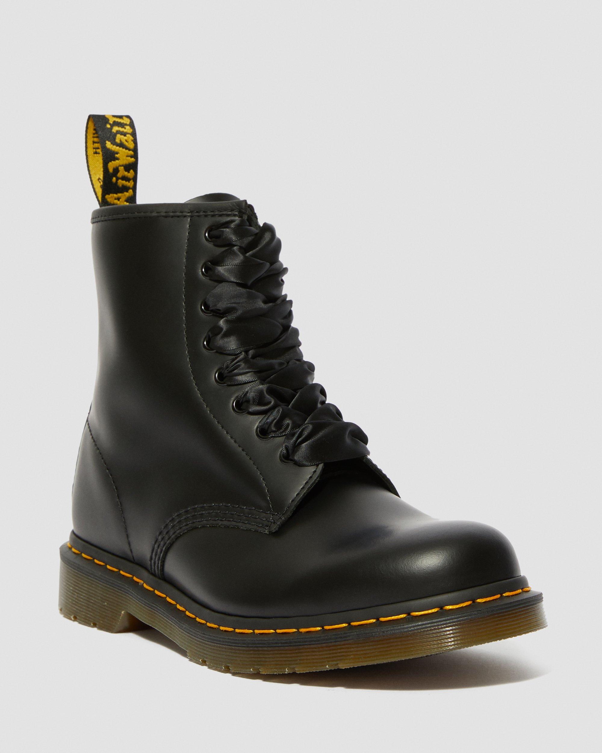 1460 Bex Pisa Leather Lace Up Boots in Black | Dr. Martens