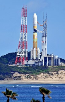 JAXA：「こうのとり」打ち上げH2Bロケットが射点へ [写真特集7