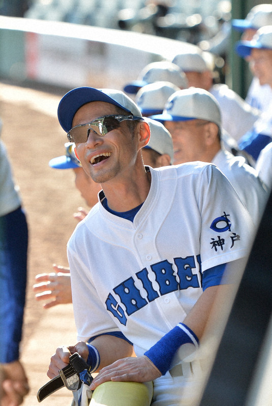 イチローさんが草野球で神戸カムバック 「背番号1」で完封勝利 | 毎日新聞
