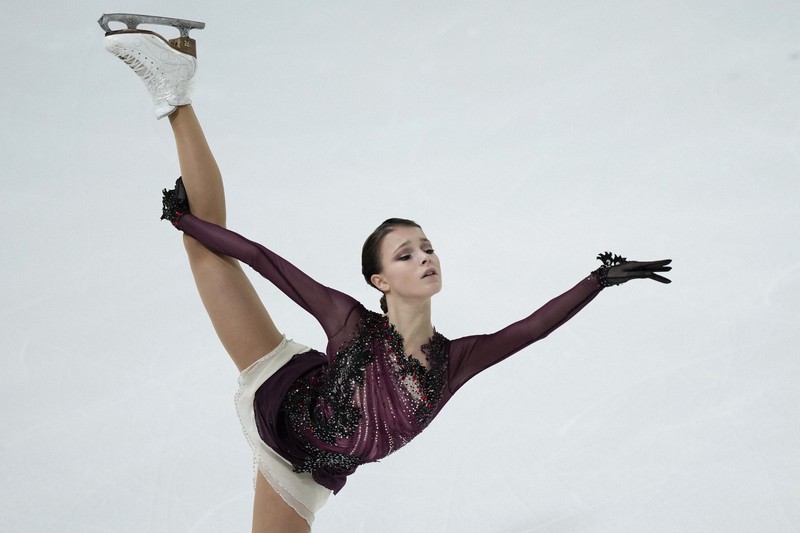 シェルバコワ、転倒ミスにも動じず貫禄V フィギュアGPフランス | 毎日新聞