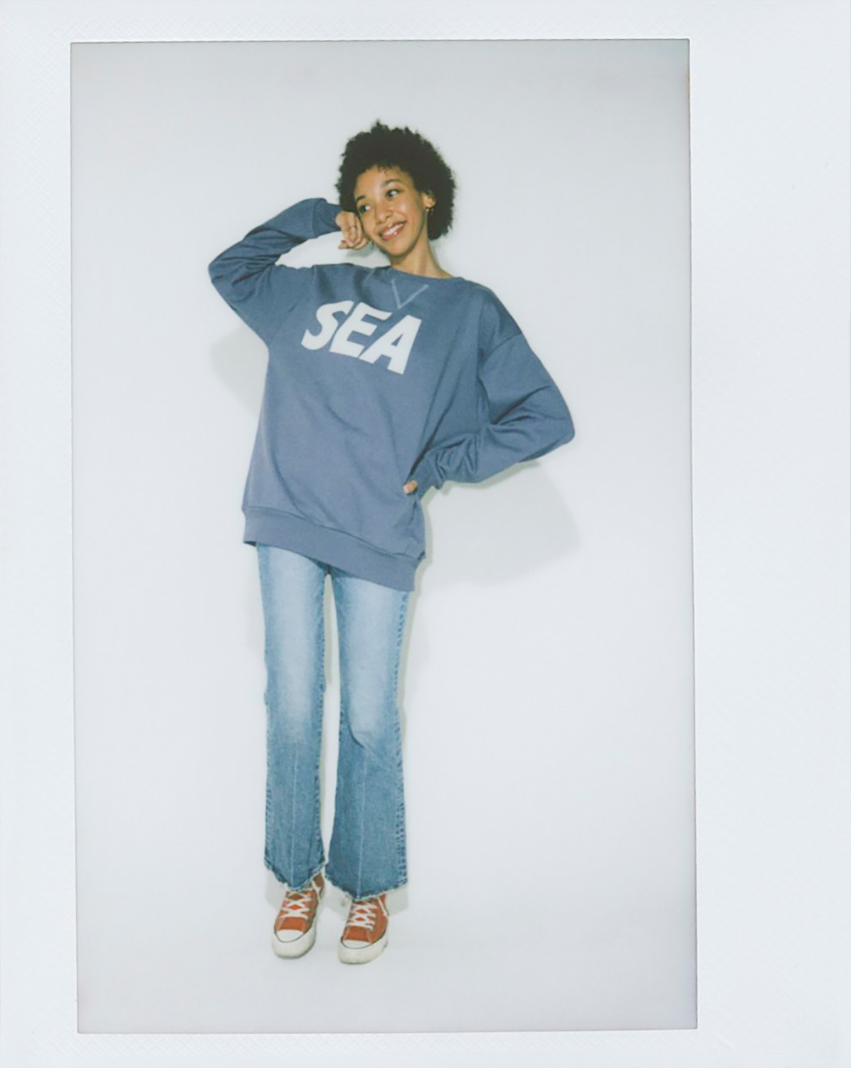 WIND AND SEAのロゴスウェットが全12色展開で登場