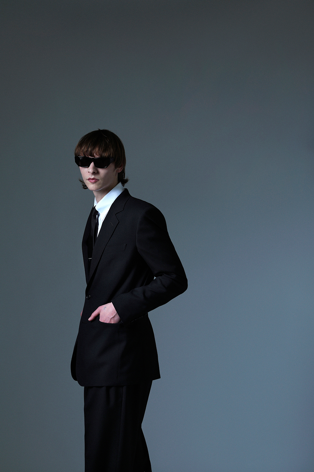 JOHN LAWRENCE SULLIVAN ブラックスーツ JOHN LAWRENCE SULLIVANの新