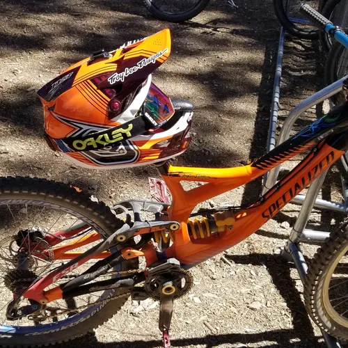 2012 Specialized Demo 8 TLD Medium