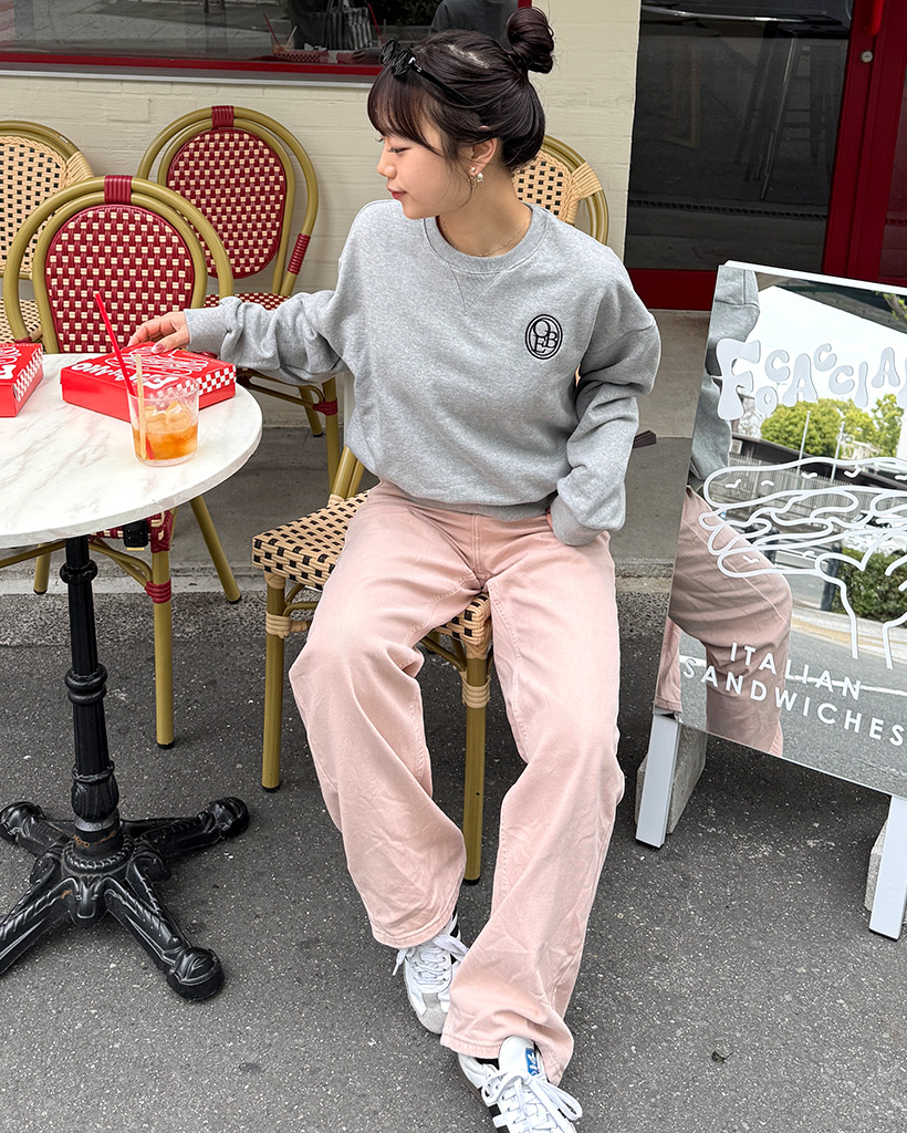 エンブロイダリークロップドスウェットシャツ | ファッション通販