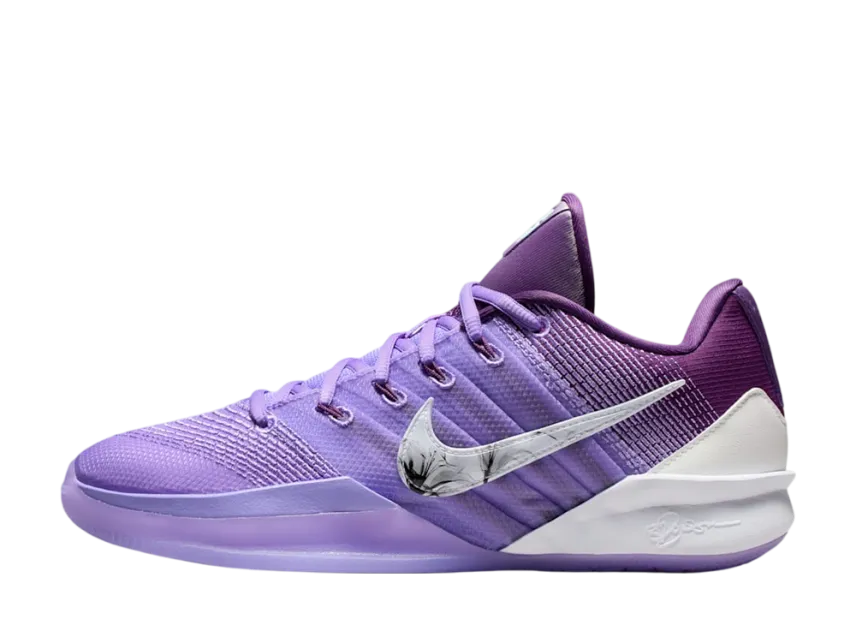 Nike Women's Sabrina 3 