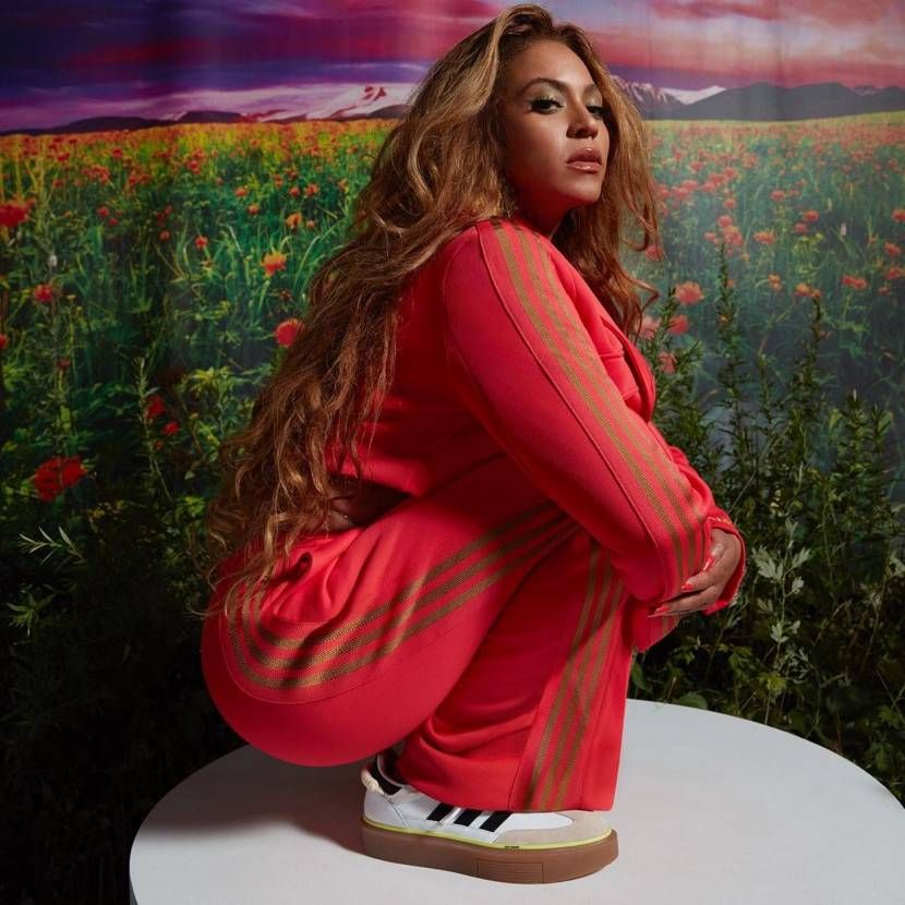 販売リンクあり】10/30発売 IVY PARK × ADIDAS ORIGINALS 6TYPES 抽選