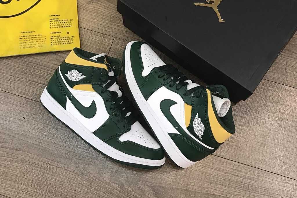 スニダンで購入可】1/25発売 Nike Air Jordan 1 Mid 