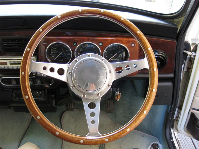 モトリタ ウッドステアリング33Φ ディッシュタイプ のパーツレビュー