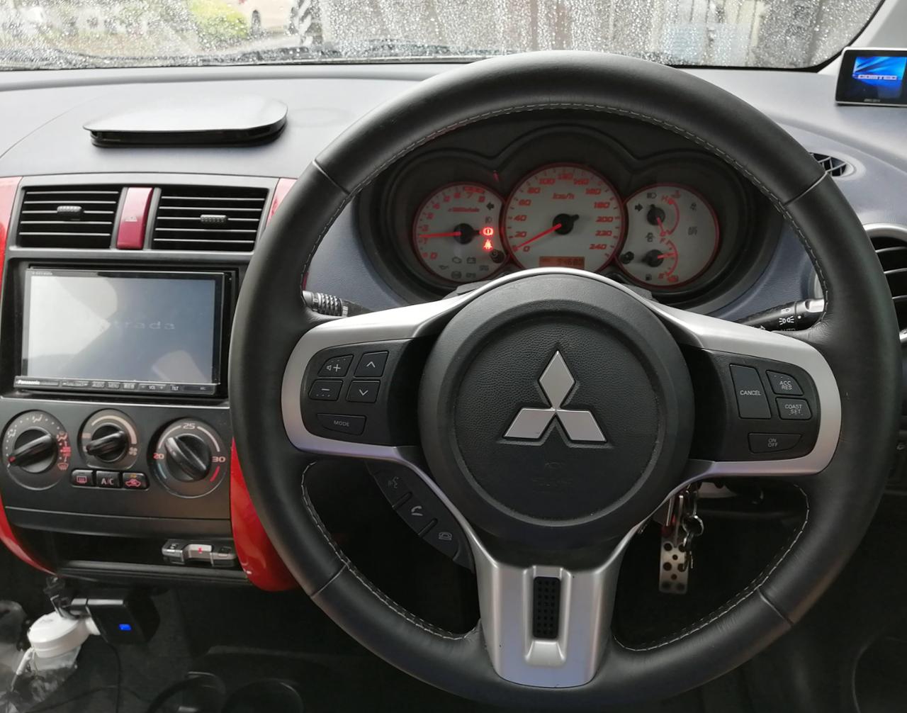 三菱自動車(純正) ランサーエボリューションⅩ 純正ステアリング の