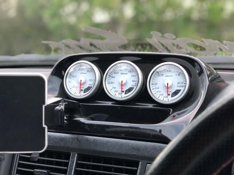 URAS 3連メーターパネル のパーツレビュー | スカイラインクーペ