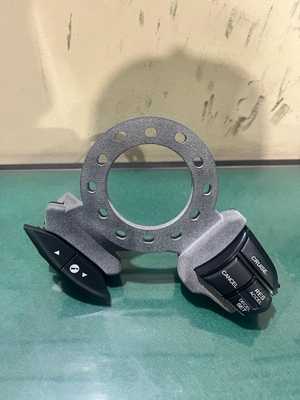 DMM.MAKE CR-Z ステアリングスイッチ移設プレート のパーツレビュー