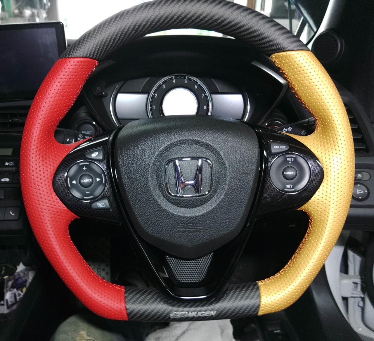 MUGEN / 無限 無限 限定色スポーツステアリング のパーツレビュー