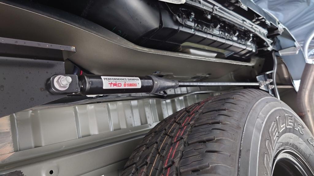 TRD パフォーマンスダンパー のパーツレビュー | ハイラックス(-Akira