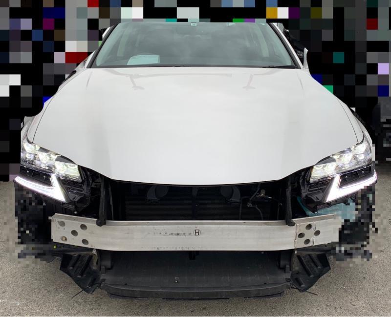 海外製社外ヘッドライト レクサスGS後期風三眼ヘッドライト のパーツ